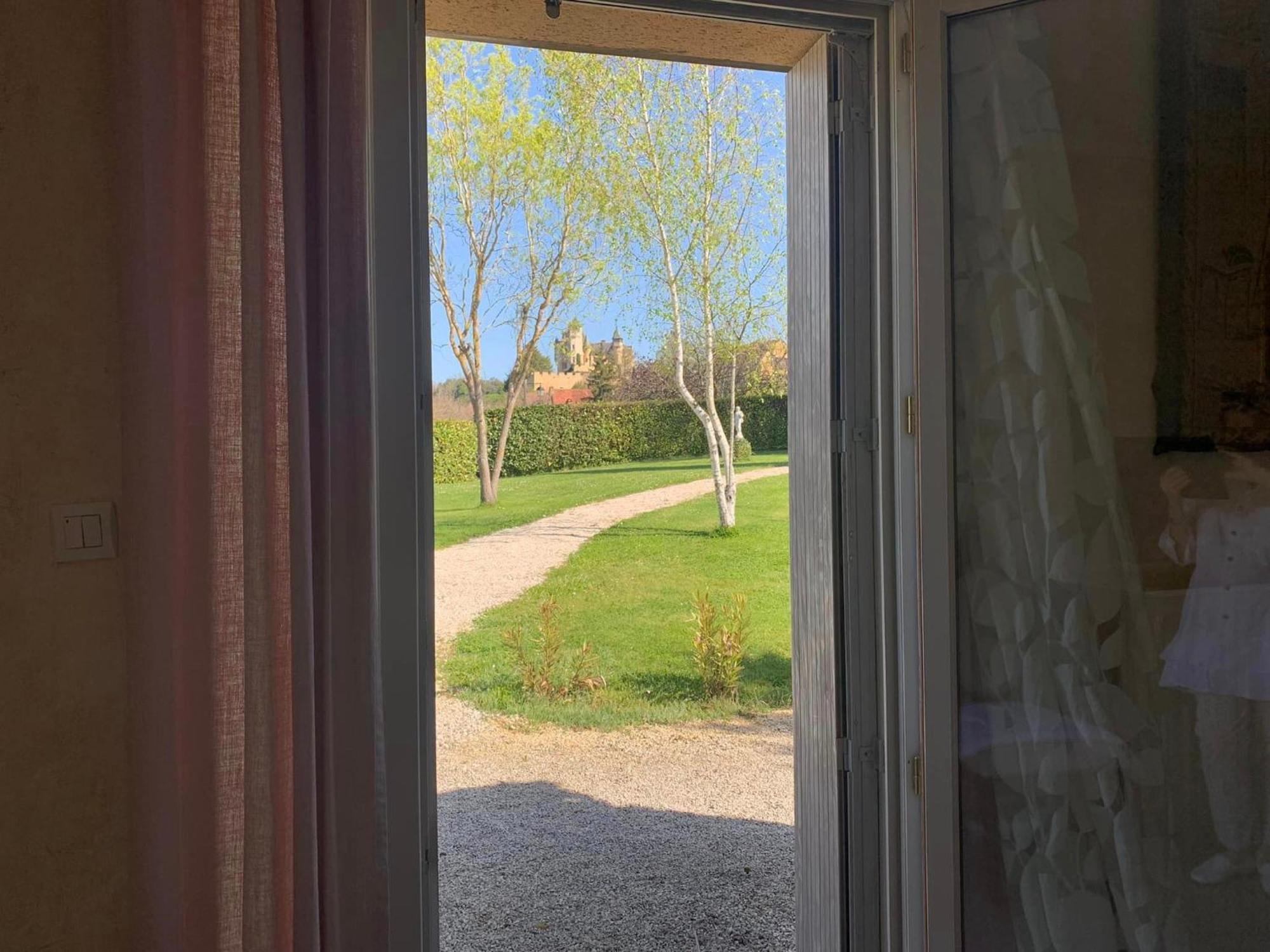 La Barde Montfort, votre maison d'hôtes à 4 kms de Sarlat Dordogne Vitrac (Dordogne) Exterior foto
