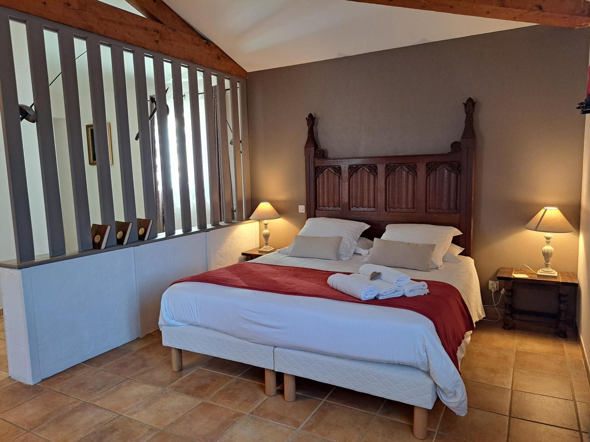La Barde Montfort, votre maison d'hôtes à 4 kms de Sarlat Dordogne Vitrac (Dordogne) Exterior foto